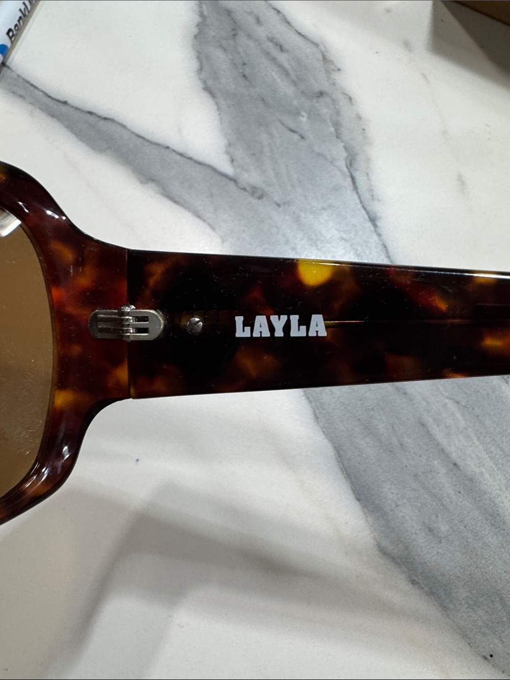 Hoven Layla Unisex Polarized Sunglasses - Brown Lenses - Picture 5 of 9